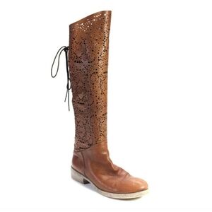 Sundance Leather High Boots Size 38